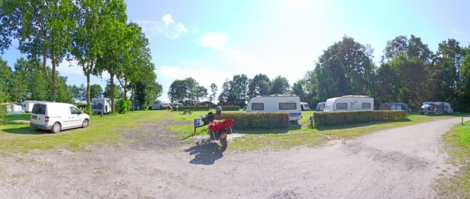 Het caravanveld